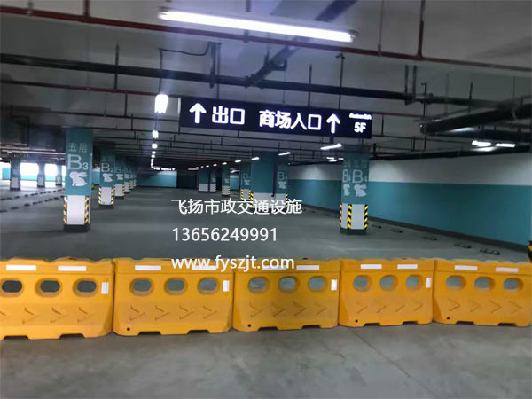 蘇州商場(chǎng)停車(chē)場(chǎng)劃線(xiàn)工程案例