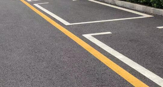 蘇州車位劃線全包服務(wù) 選擇飛揚(yáng)，提升停車場品質(zhì)